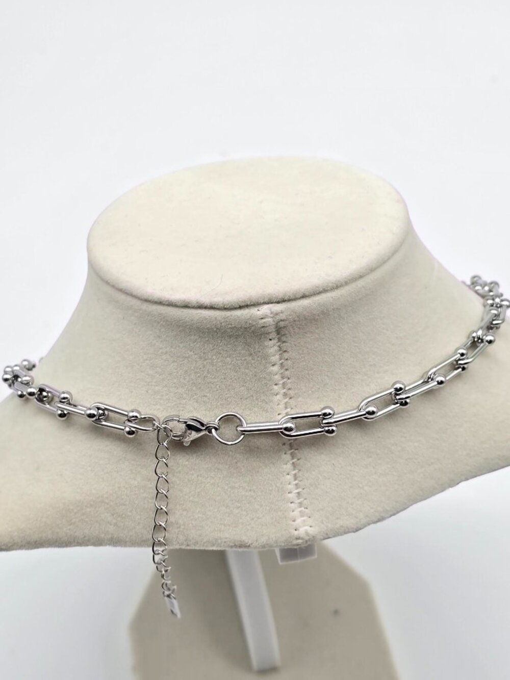 Stainless steel Silver Horse Shoe Trendy Necklace - Picture 3 of 7